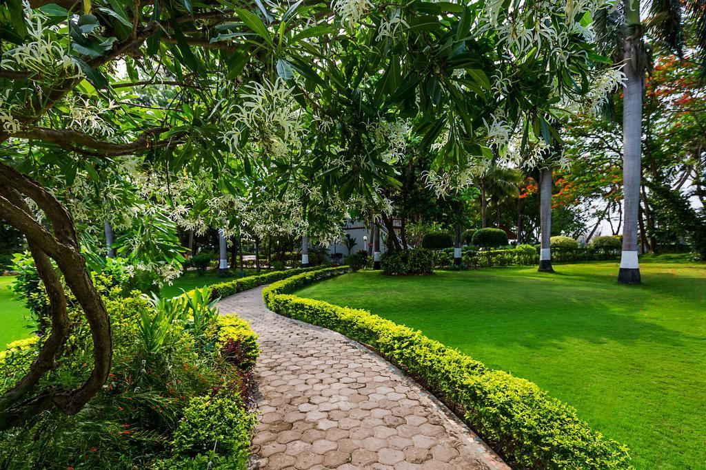 Great Trails Riverview Thanjavur By Grt Hotels Ngoại thất bức ảnh